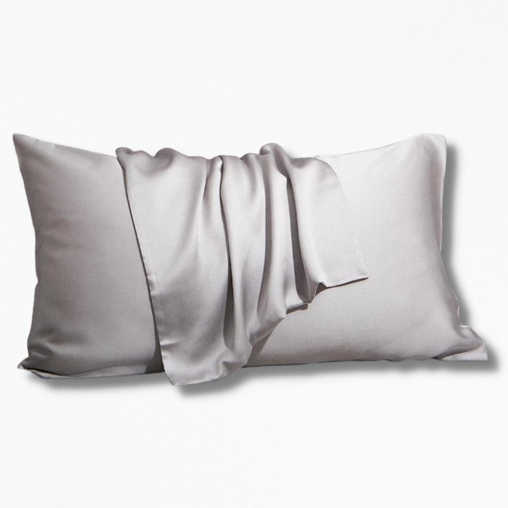 Coussin En Satin | NirvanaPillow™ 48 x 74 cm / Gris Clair
