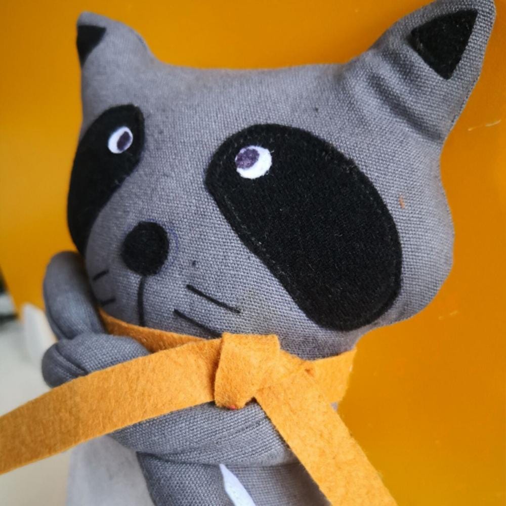 Coussin Motif Poupée | NirvanaPillow™