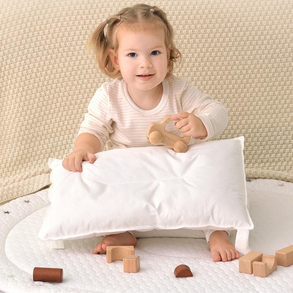 Coussin pour Chambre de Bébé Fille | NirvanaPillow™ 50x30 cm / Blanc